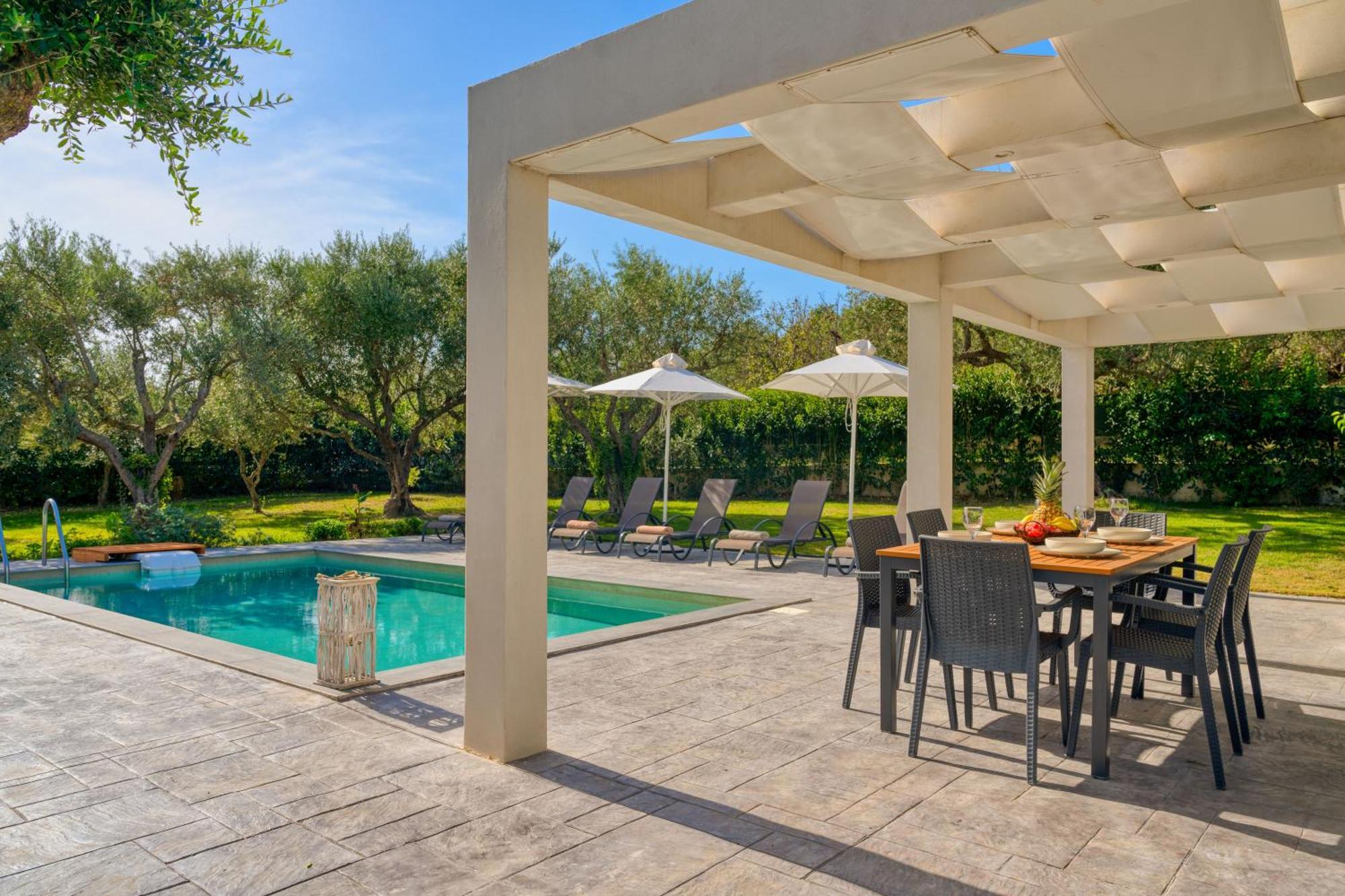 Valeria Private Villa Plános エクステリア 写真