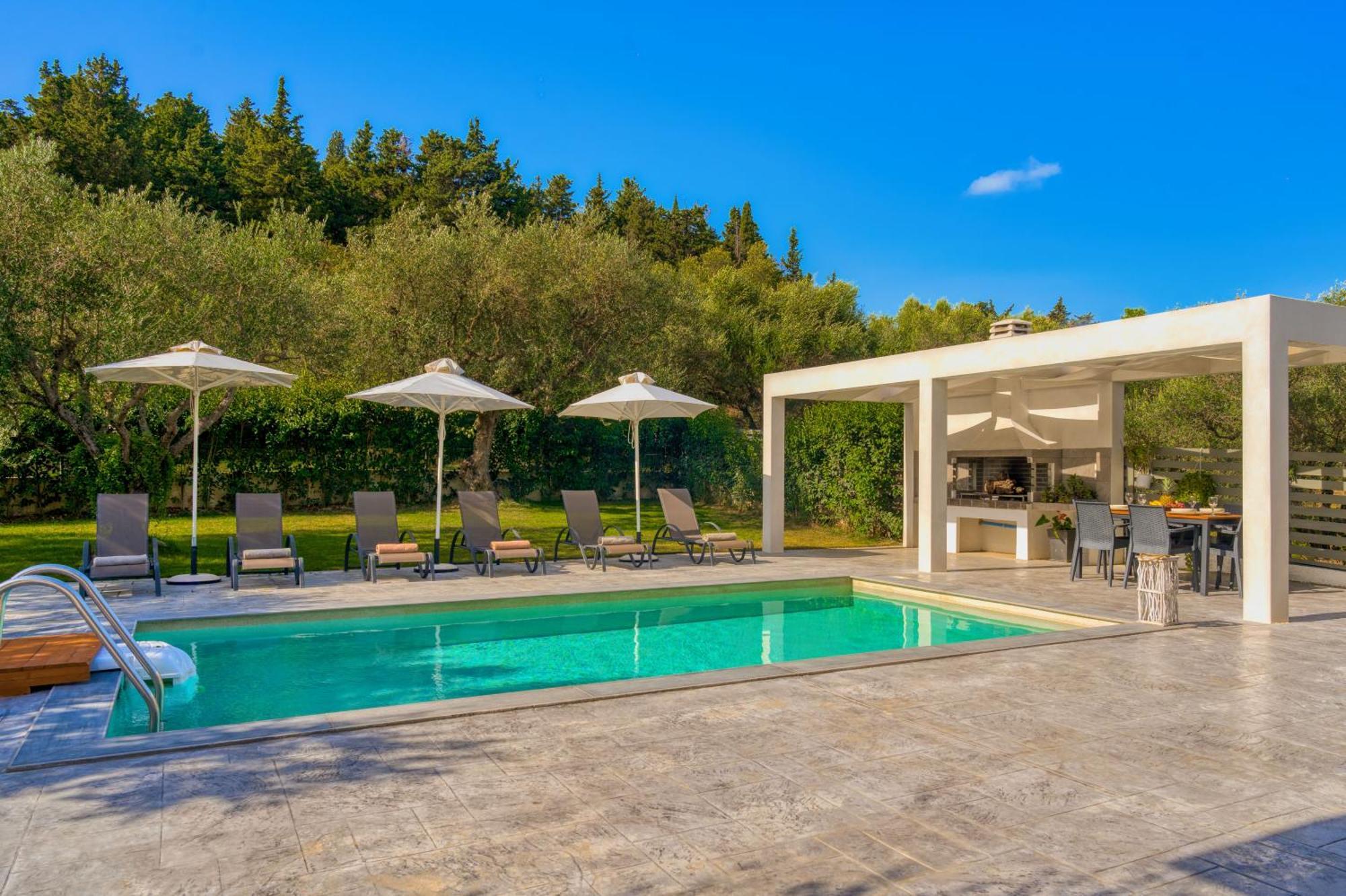 Valeria Private Villa Plános エクステリア 写真
