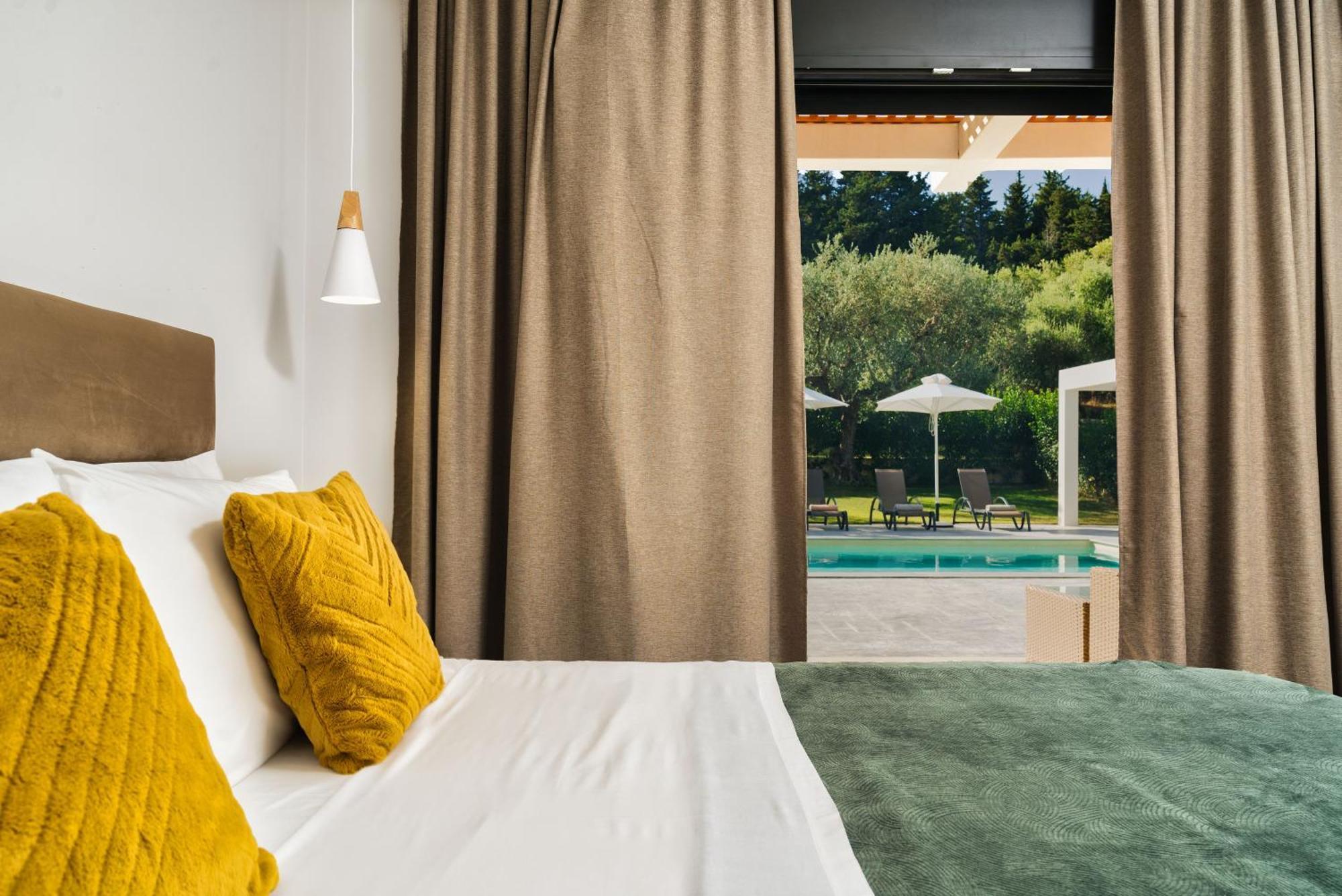 Valeria Private Villa Plános エクステリア 写真
