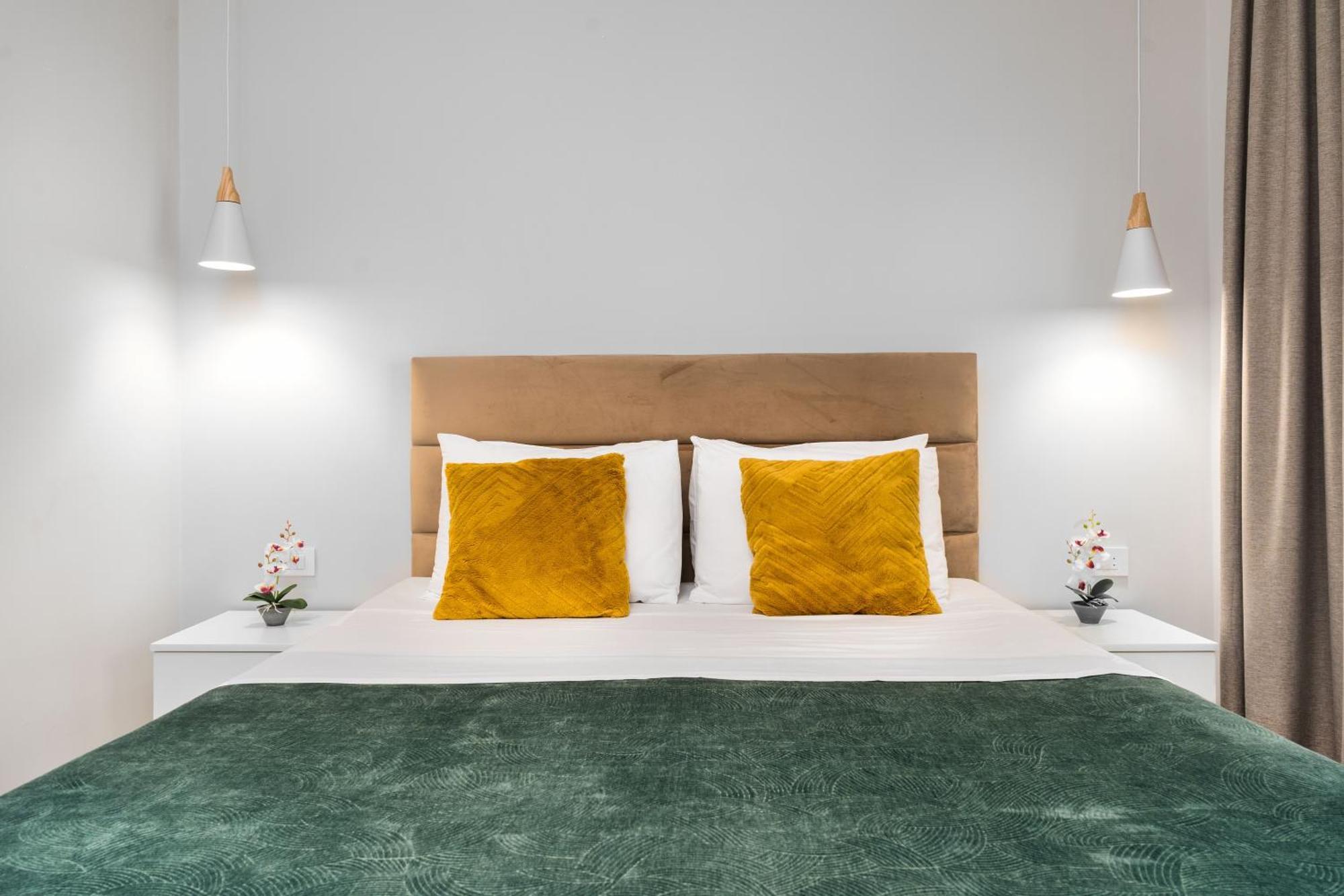 Valeria Private Villa Plános エクステリア 写真